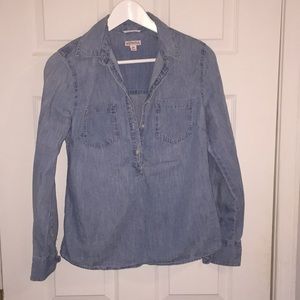 Long sleeve chambray shirt